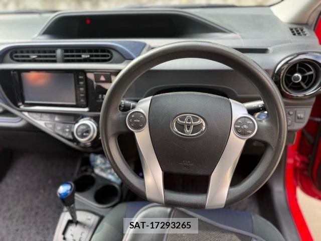 Toyota AQUA 2015-06 8658021-8
