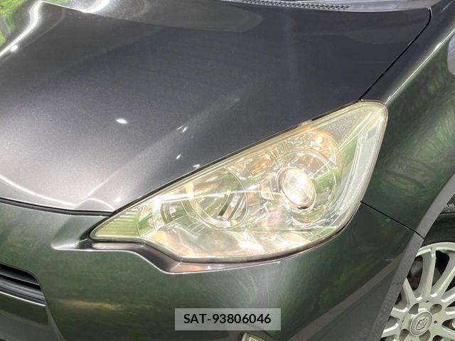 Toyota AQUA 2013-03 8657990-11