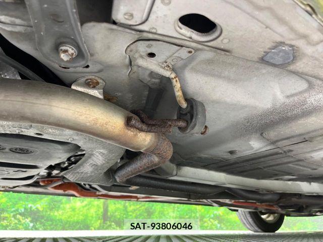 Toyota AQUA 2013-03 8657990-17