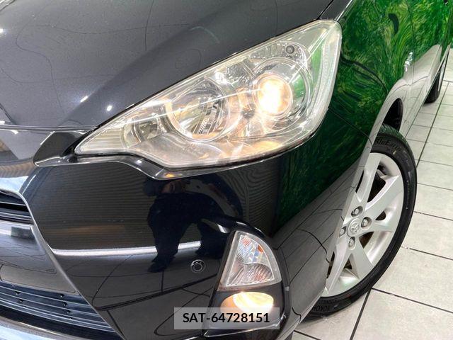 Toyota AQUA 2013-10 8665797-11