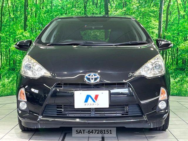 Toyota AQUA 2013-10 8665797-13