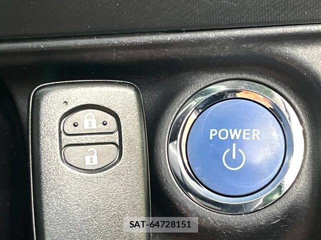 Toyota AQUA 2013-10 8665797-4