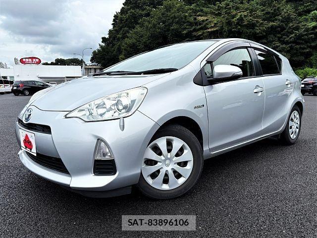 Toyota AQUA 2013-08 8665800-0
