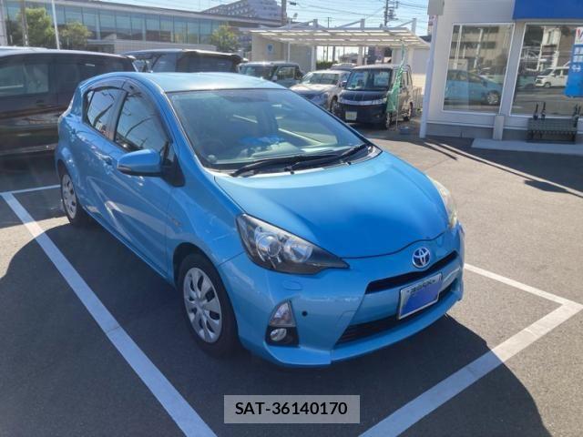 Toyota AQUA 2012-03 8685173-0