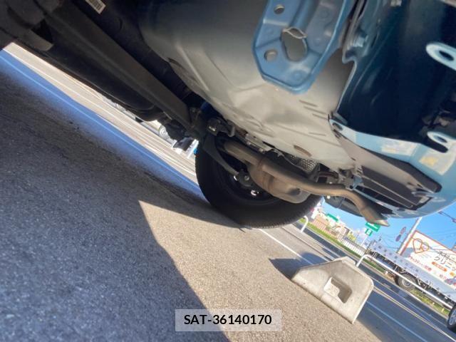 Toyota AQUA 2012-03 8685173-16