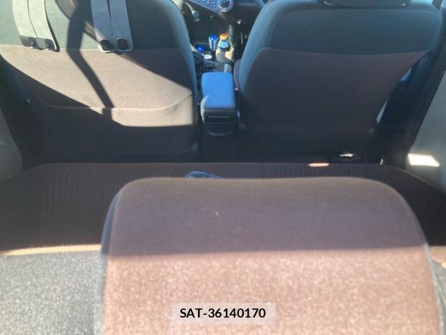 Toyota AQUA 2012-03 8685173-18