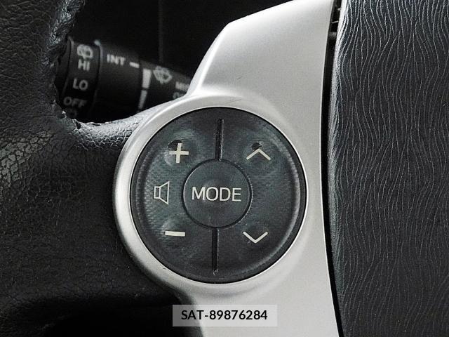 Toyota AQUA 2012-07 8685176-10