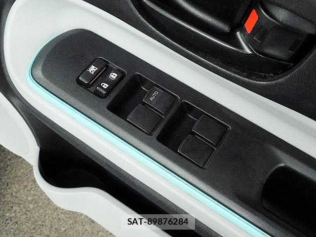 Toyota AQUA 2012-07 8685176-24