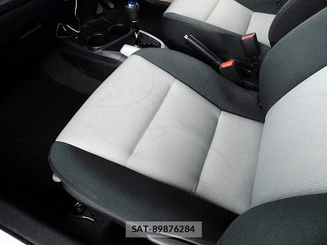 Toyota AQUA 2012-07 8685176-26