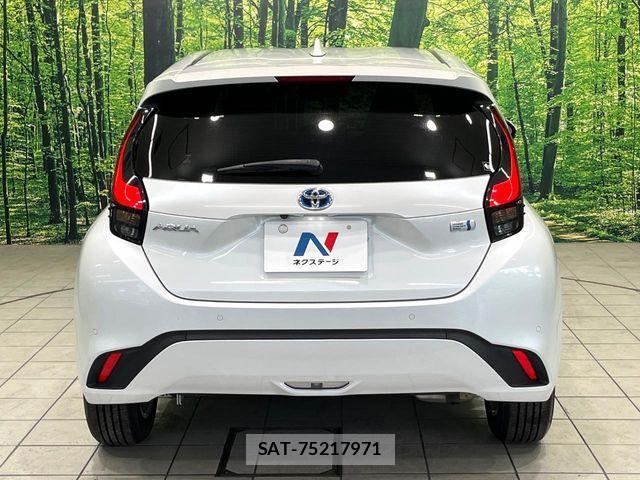 Toyota AQUA 2021-08 8685161-14