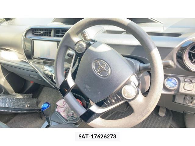 Toyota AQUA 2018-07 8685171-10