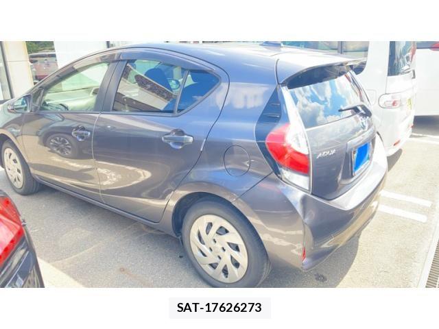 Toyota AQUA 2018-07 8685171-5