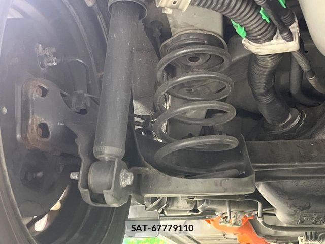 Toyota AQUA 2018-10 8685168-19