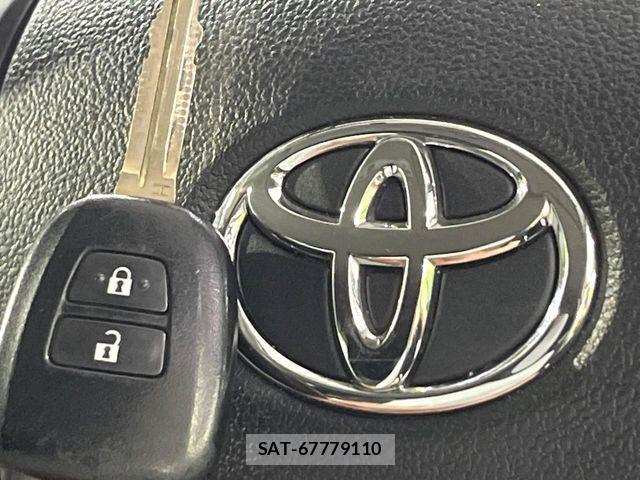 Toyota AQUA 2018-10 8685168-6