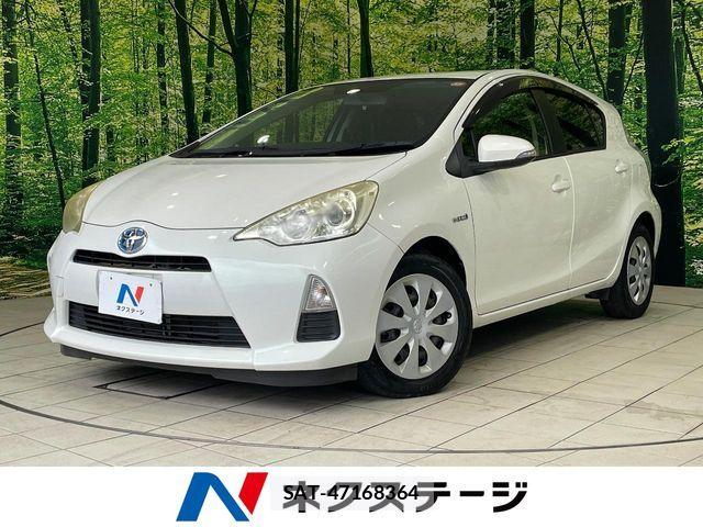 Toyota AQUA 2013-12 8685169-0