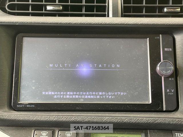 Toyota AQUA 2013-12 8685169-2