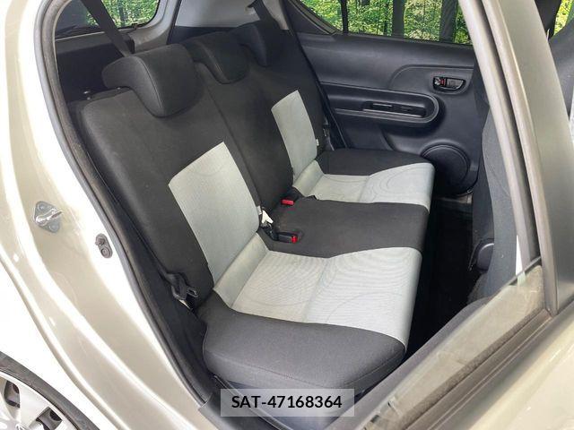 Toyota AQUA 2013-12 8685169-8