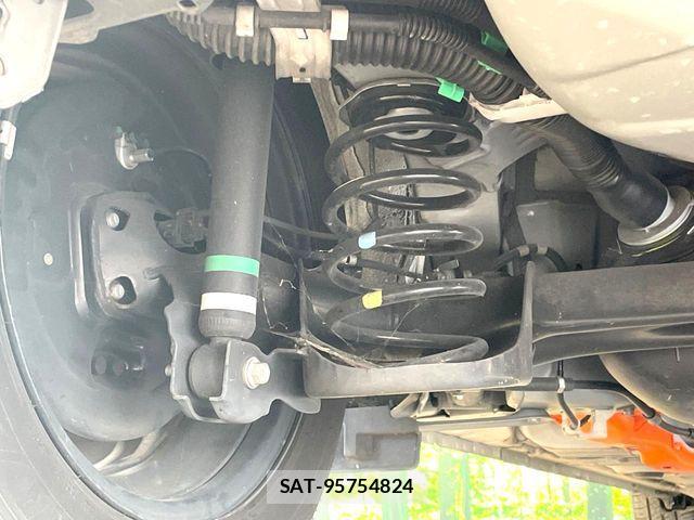 Toyota AQUA 2021-07 8685165-19