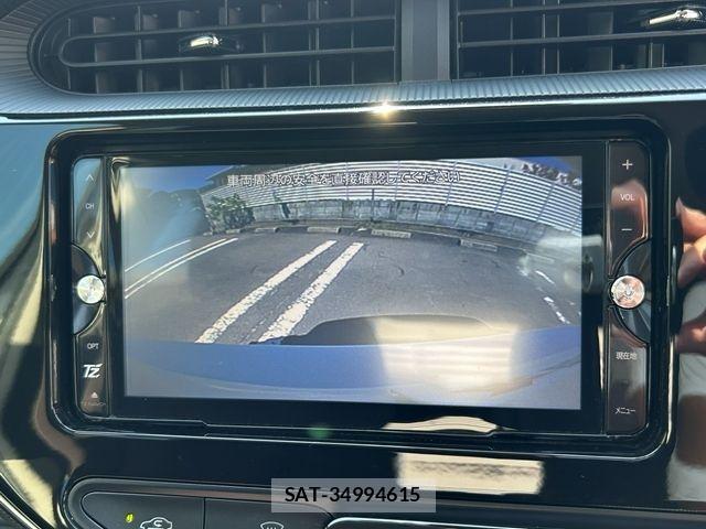 Toyota AQUA 2017-10 8685167-21