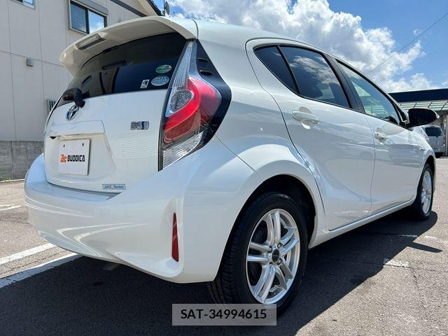 Toyota AQUA 2017-10 8685167-6