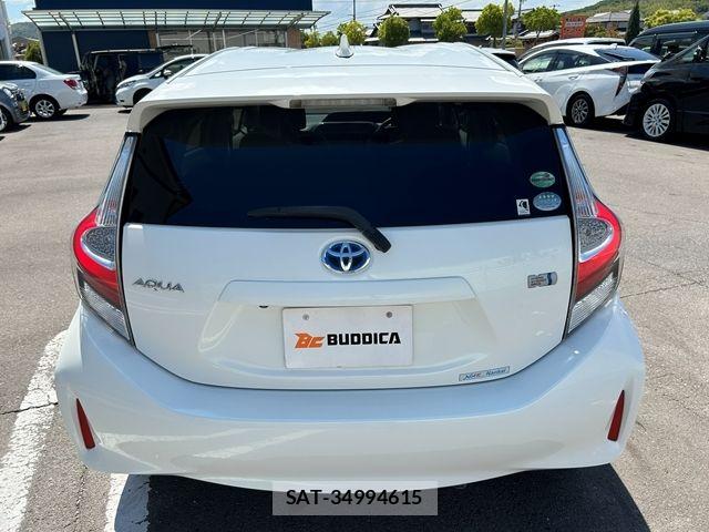 Toyota AQUA 2017-10 8685167-7
