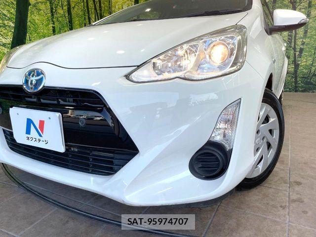 Toyota AQUA 2015-01 8685163-11