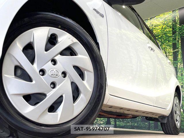 Toyota AQUA 2015-01 8685163-12