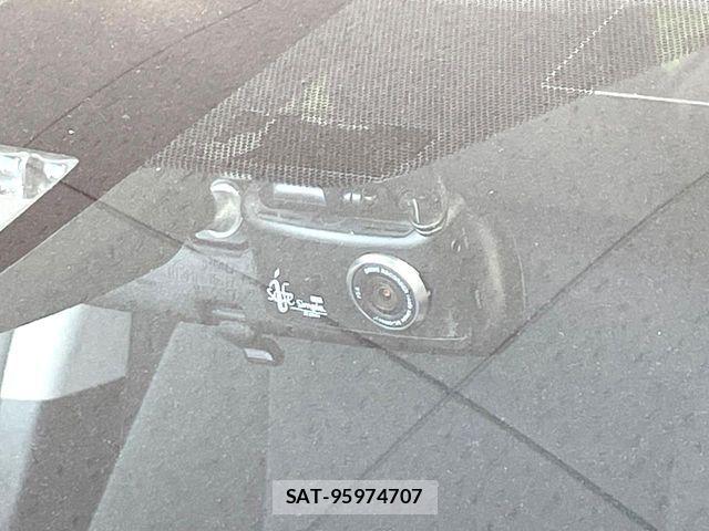 Toyota AQUA 2015-01 8685163-6
