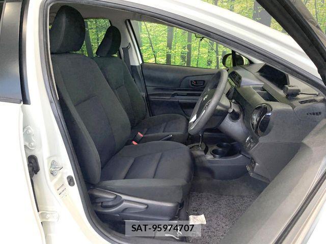Toyota AQUA 2015-01 8685163-7