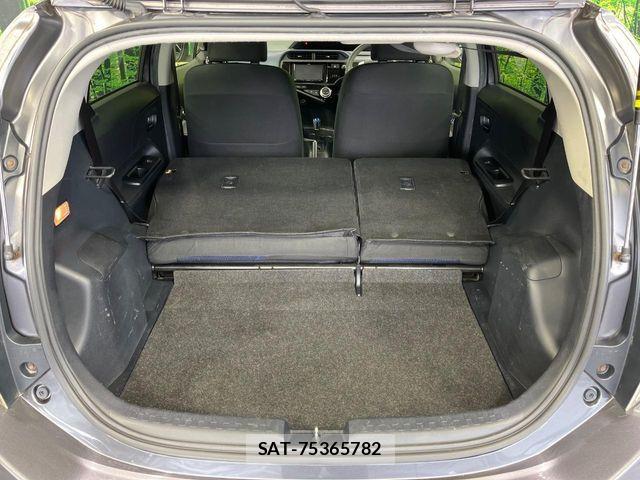 Toyota AQUA 2017-11 8685172-9