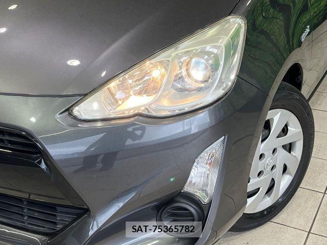 Toyota AQUA 2017-11 8685172-11