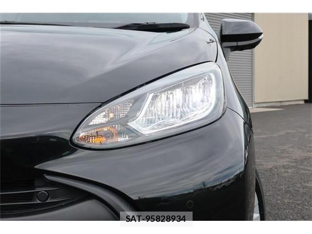 Toyota AQUA 2023-01 8685162-13