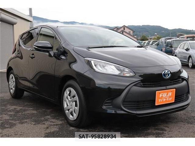 Toyota AQUA 2023-01 8685162-17