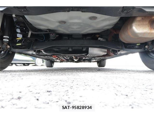Toyota AQUA 2023-01 8685162-19