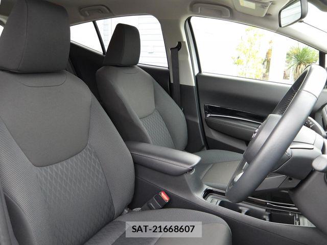 Toyota AQUA 2024-03 8685158-17