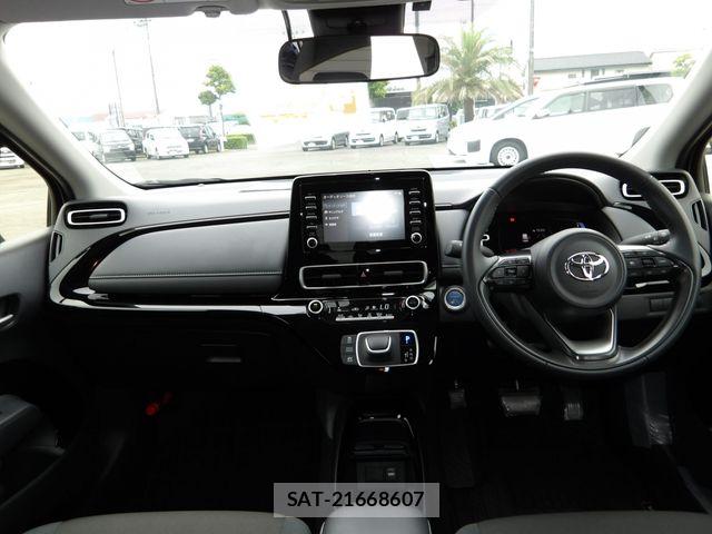 Toyota AQUA 2024-03 8685158-1