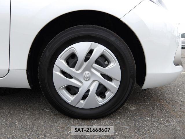 Toyota AQUA 2024-03 8685158-26