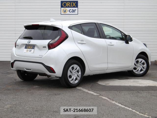 Toyota AQUA 2024-03 8685158-2