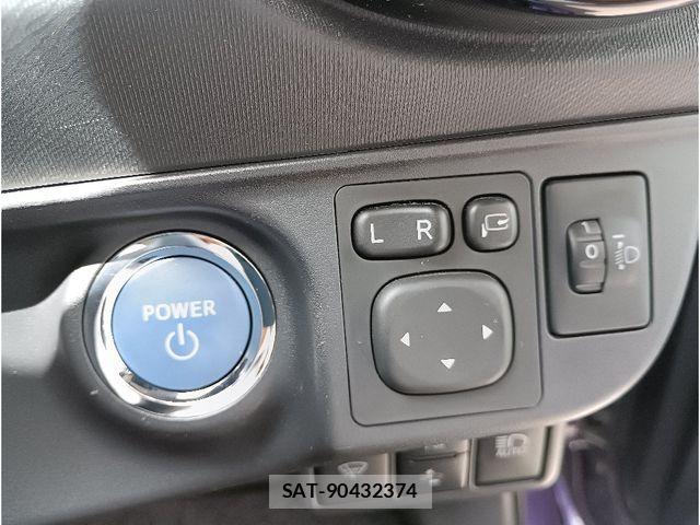 Toyota AQUA 2017-07 8685166-23