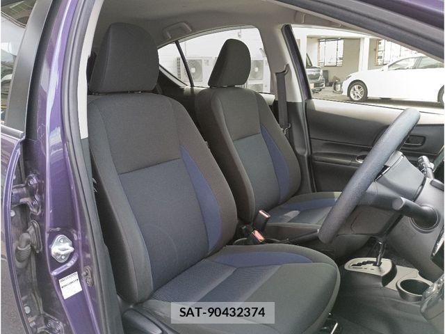 Toyota AQUA 2017-07 8685166-6