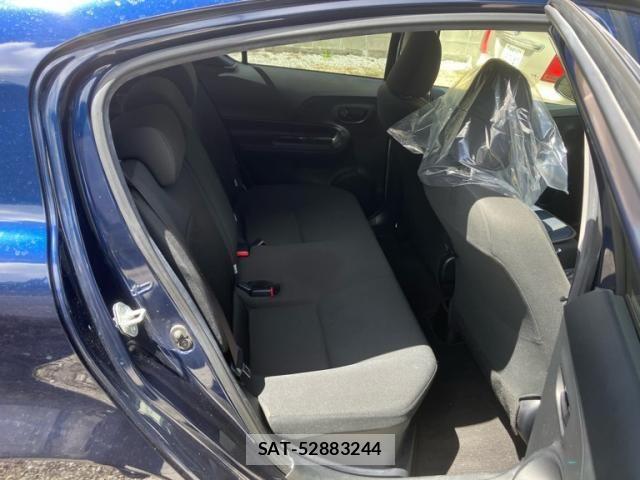 Toyota AQUA 2017-12 8685170-18