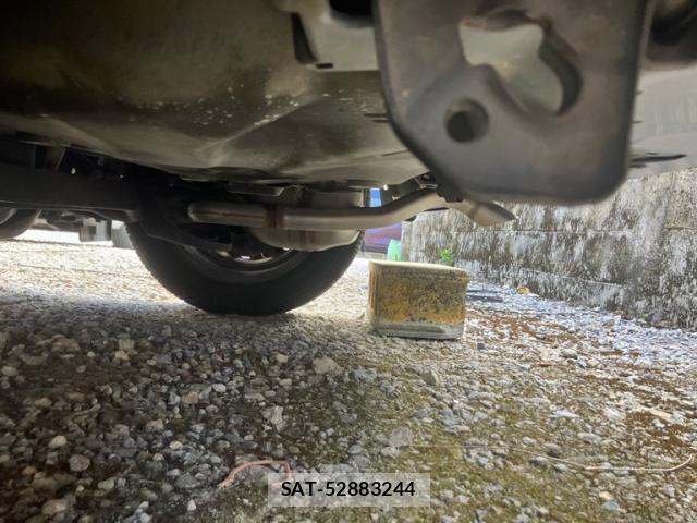 Toyota AQUA 2017-12 8685170-3