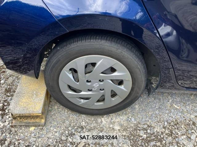 Toyota AQUA 2017-12 8685170-5