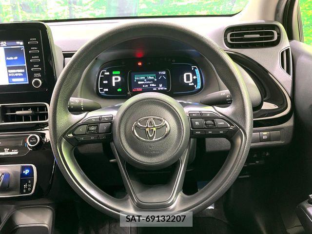 Toyota AQUA 2023-08 8685164-11