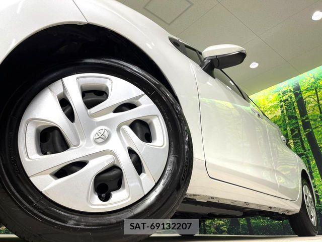 Toyota AQUA 2023-08 8685164-13