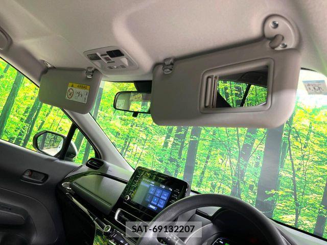 Toyota AQUA 2023-08 8685164-7