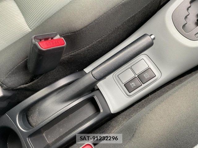 Toyota AQUA 2013-09 8685174-24