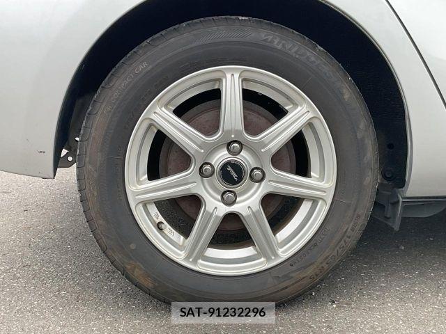 Toyota AQUA 2013-09 8685174-28
