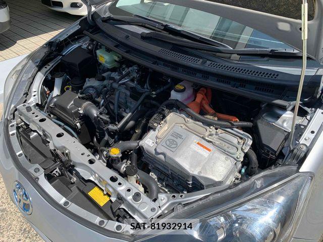 Toyota AQUA 2012-07 8740428-16