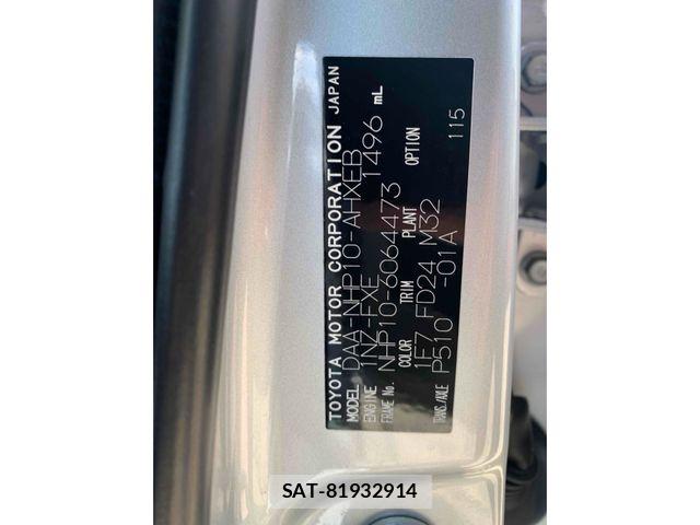 Toyota AQUA 2012-07 8740428-21